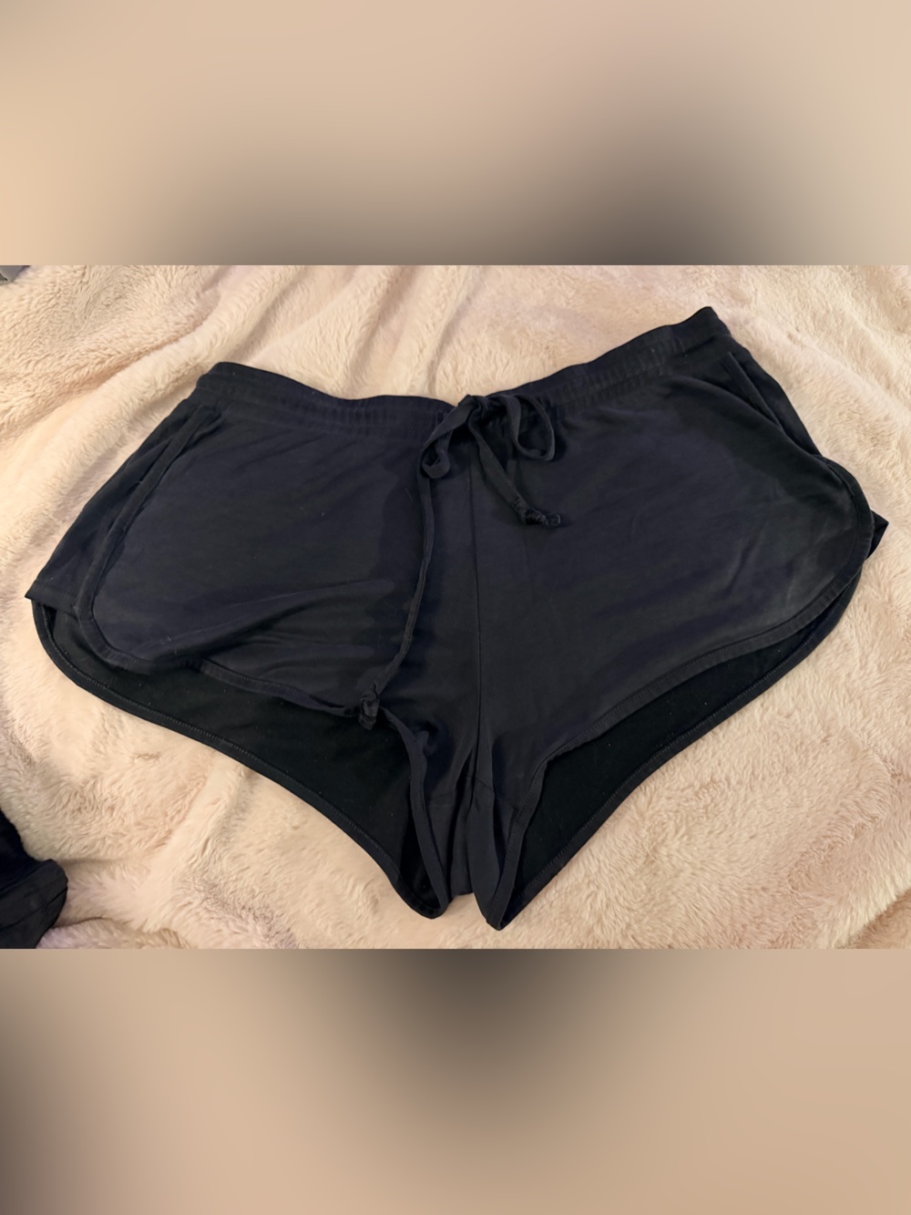 Aerie shorts black booty short flowy